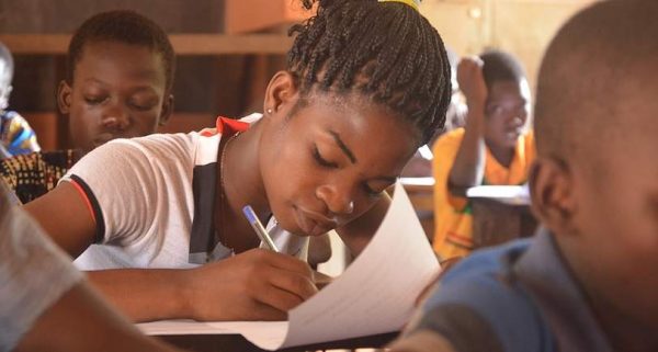 Article : Réussite éducative au Bénin : quels peuvent être les apports des TICs ?